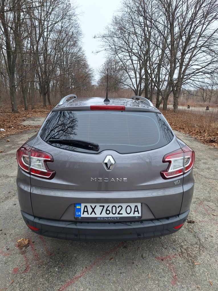 Продам власне авто.