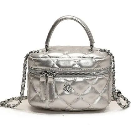 сумка стьобана бочонок металік(без квіточки як на фото)