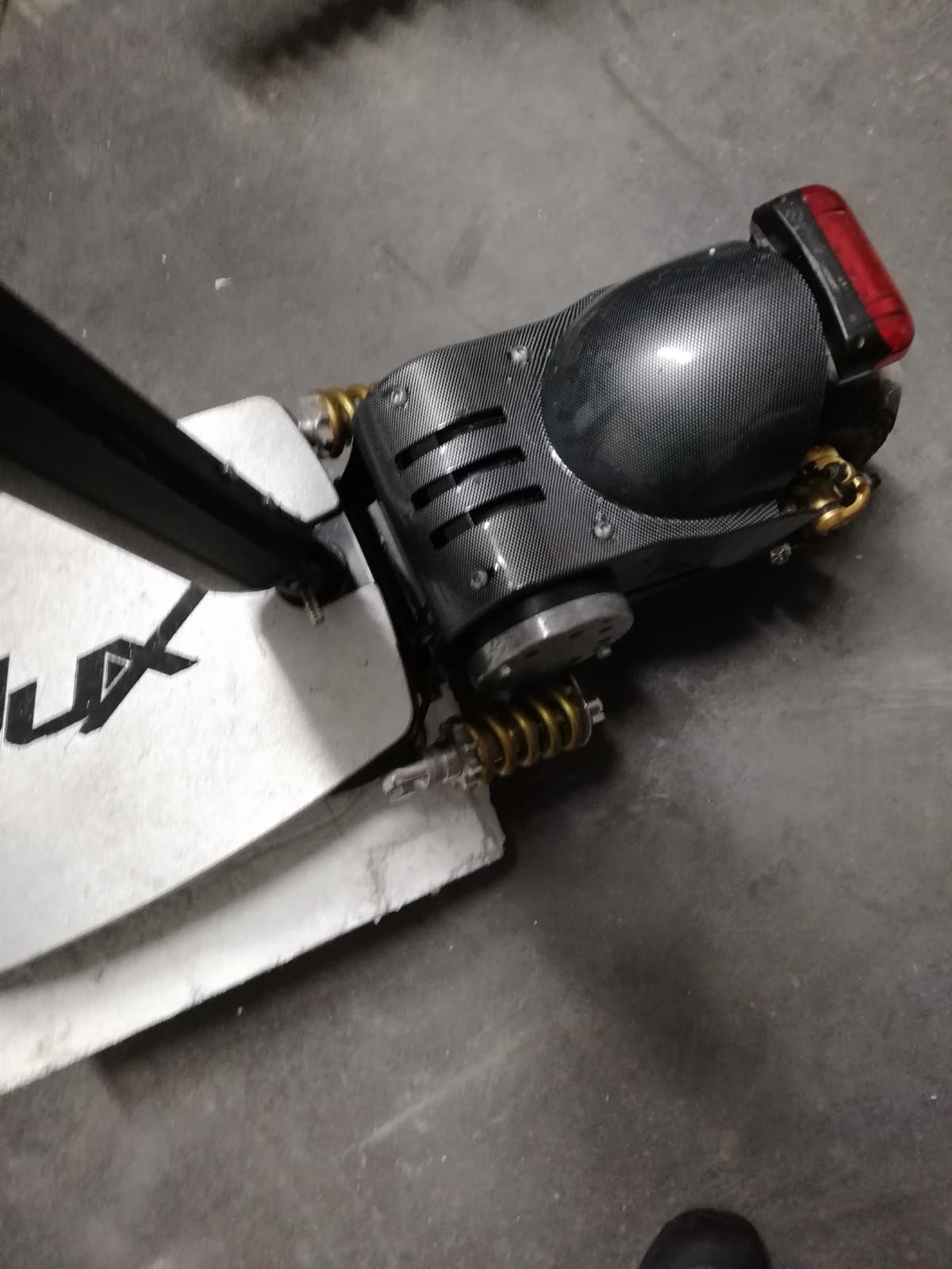 Hulajnoga elektryczna e Flux