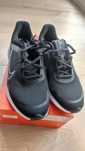 Buty marki Nike. Model Quest 5.