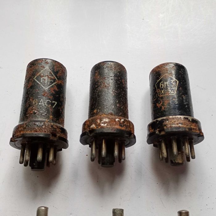 Lampy elektronowe, różne 7 szt.