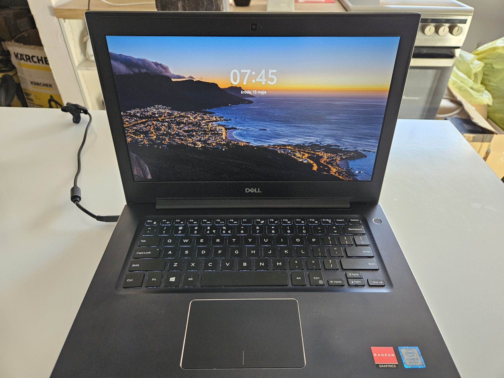 Dell vostro 16gb i5-8250u radeon 530