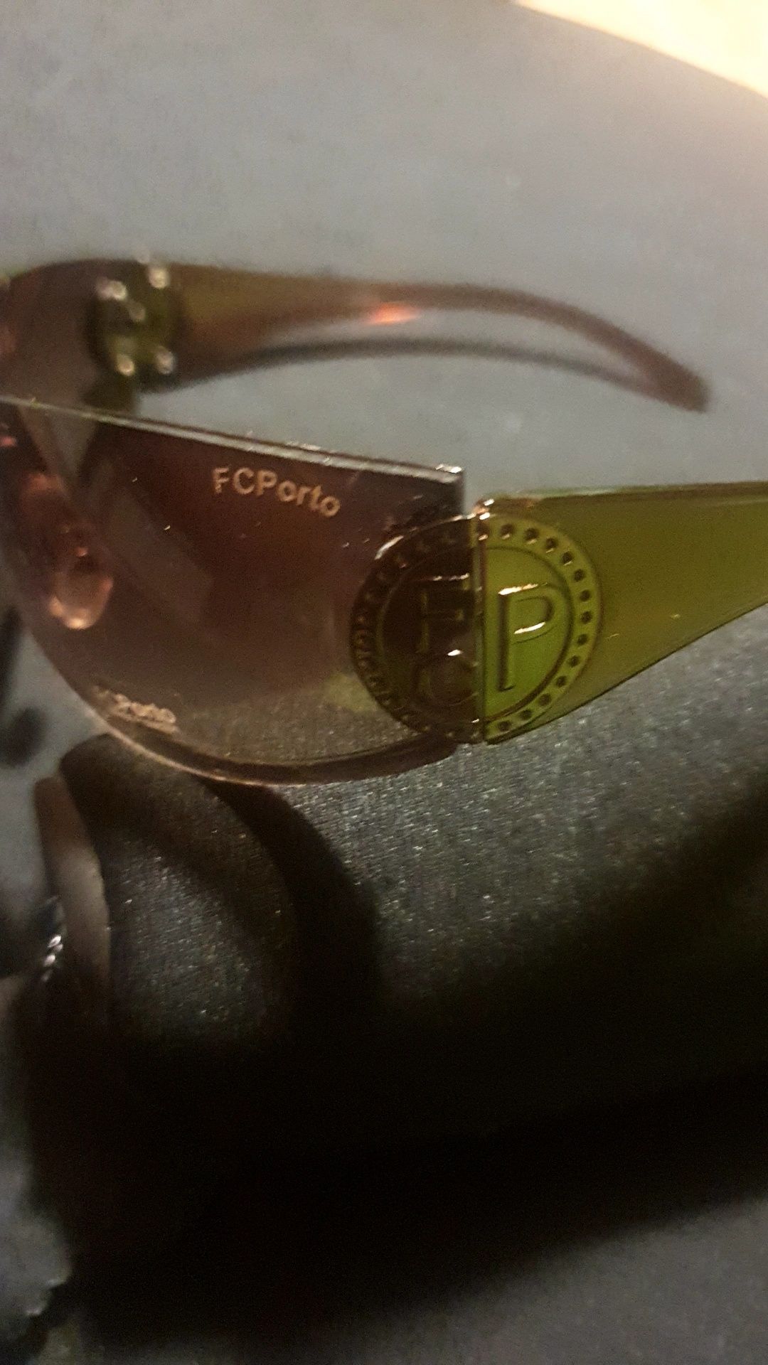 Oculos de sol FCP novos