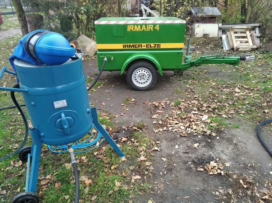 Zestaw do Piaskowania Kompresor śrubowy + Piaskarka