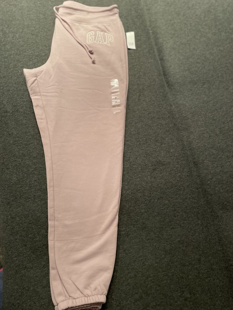 Nowe spodnie dresowe Gap rozm. M