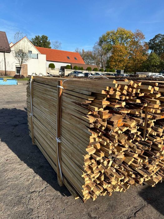 Drewno opałowe dębina 3,6 m na palecie 400 zł za paczkę