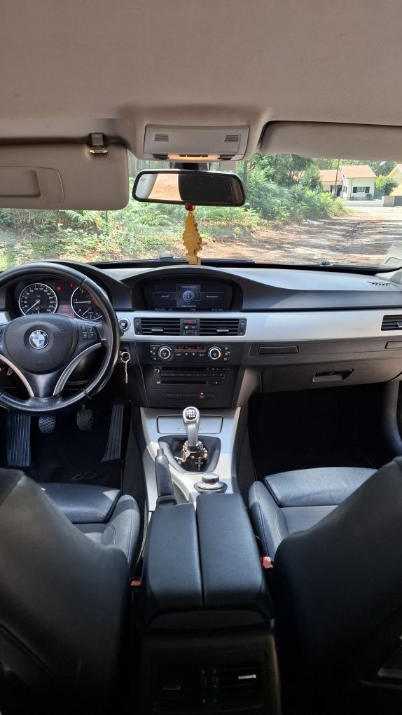 BMW 320d (E90) 2008