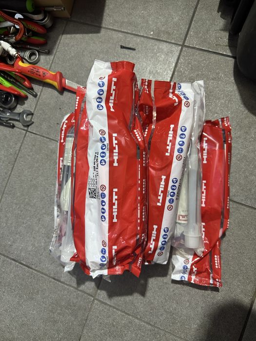 Kleje hilti Hit OKAZJA!
