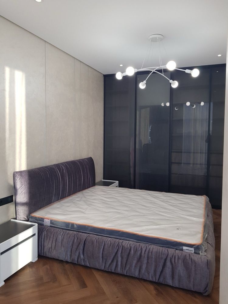 Tarayn Towers Іоанна Павла || , 12 Центр Печерск