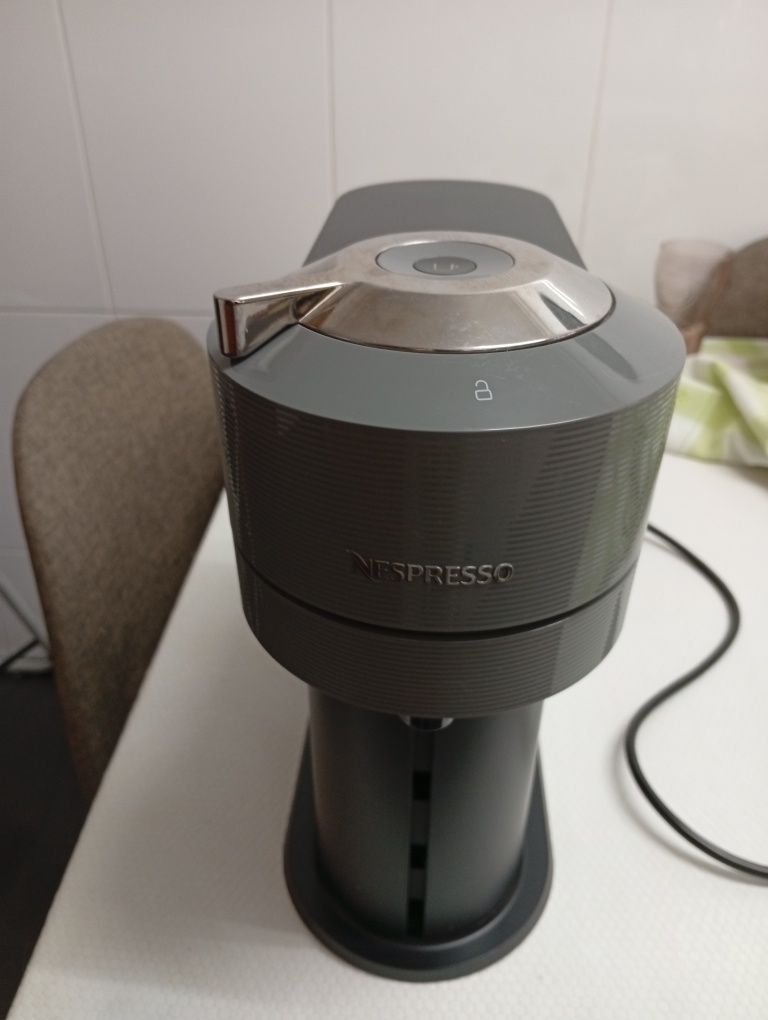 Máquina de café Nespresso Vertuo Next.