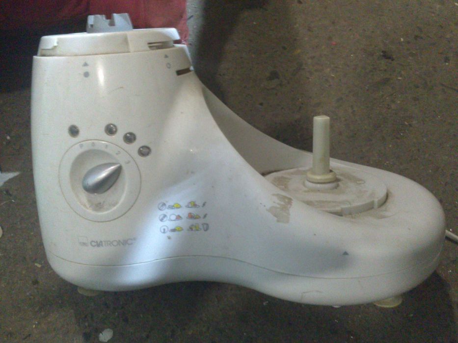 кухонний комбайн clatronic