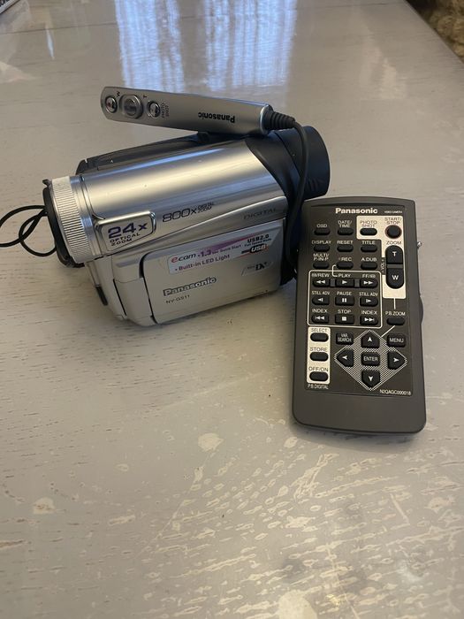 Відеокамера Panasonic NV-GS11