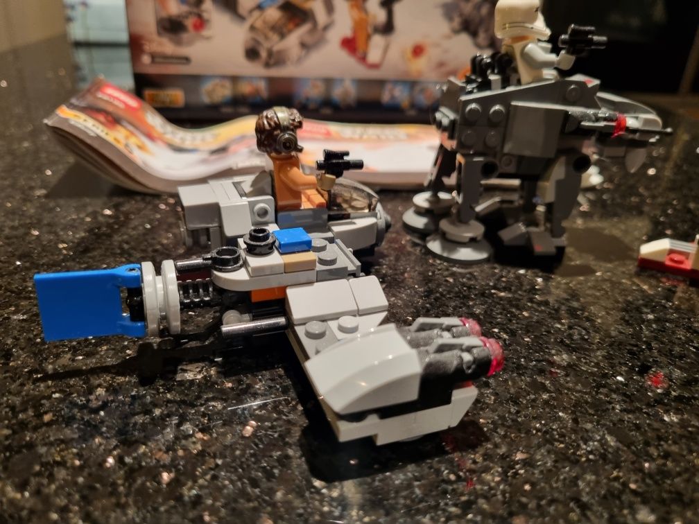 J NOWE LEGO Star Wars 75195 Ski Speeder kontra maszyna krocząca klocki