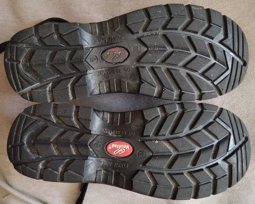 buty robocze Vaultex 42 twarde czubki #56