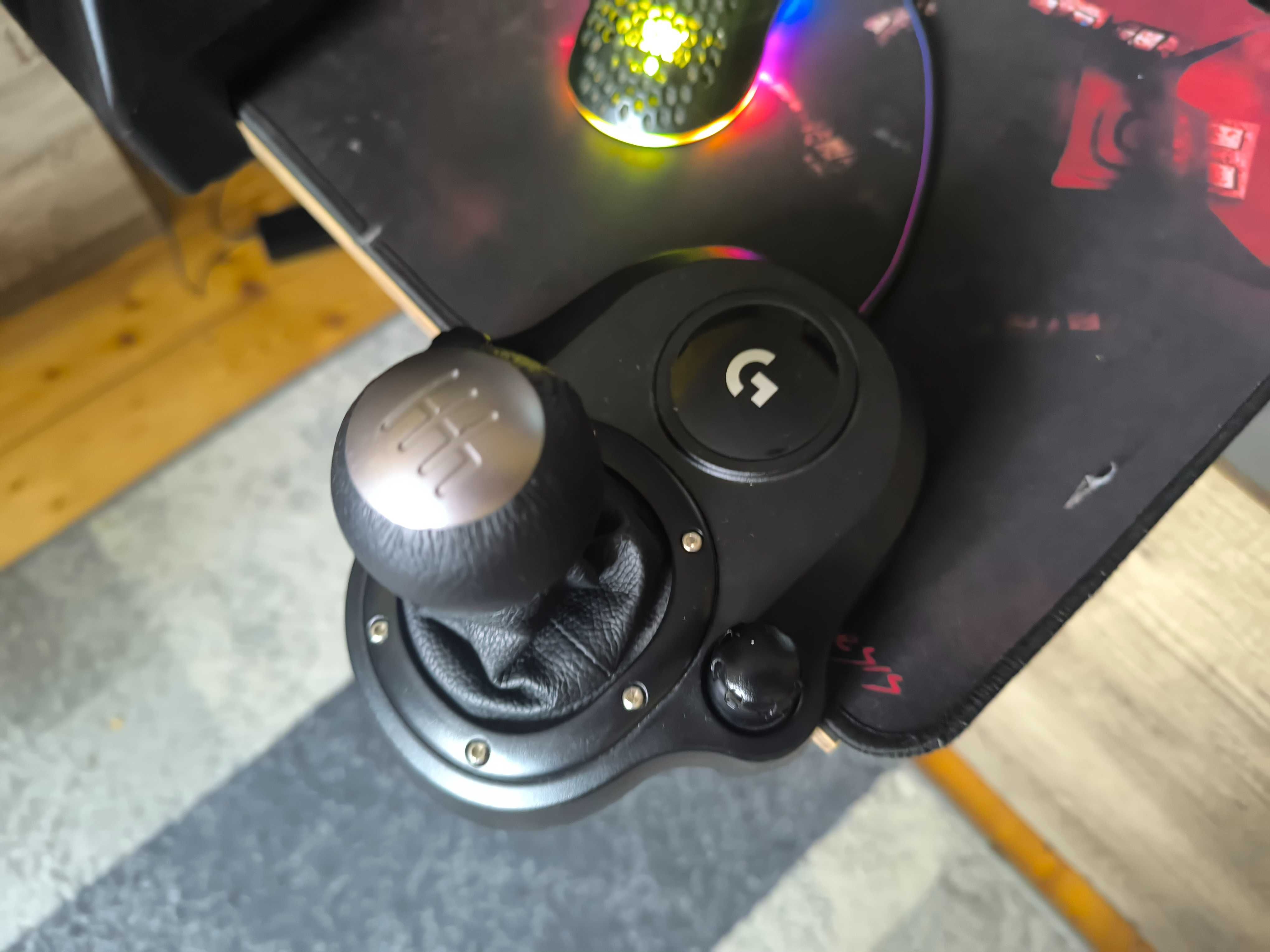 Kierownica Logitech g29 wraz z shifterem, jak nowa!!