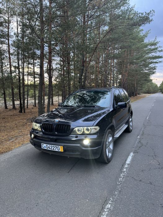 продам бмв х5 в хорошом стані