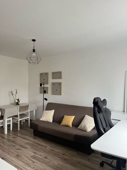 Wynajmę dwupokojowe mieszkanie dla studentów, oś. Ligota - 1700 zł