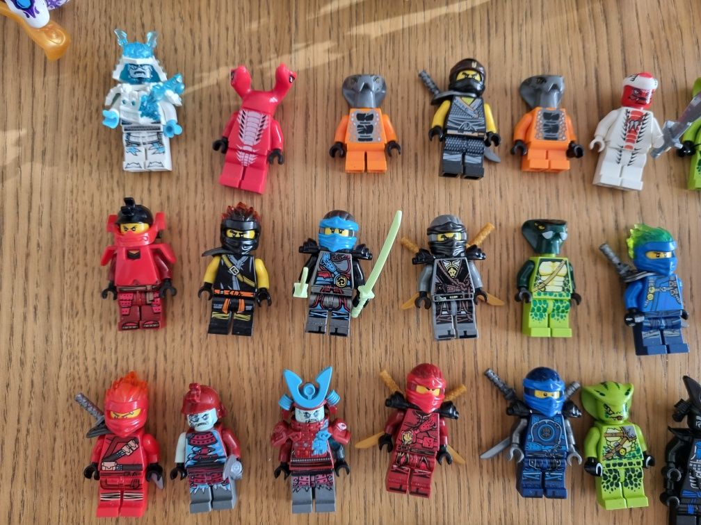 Figurki ninjago, wężony