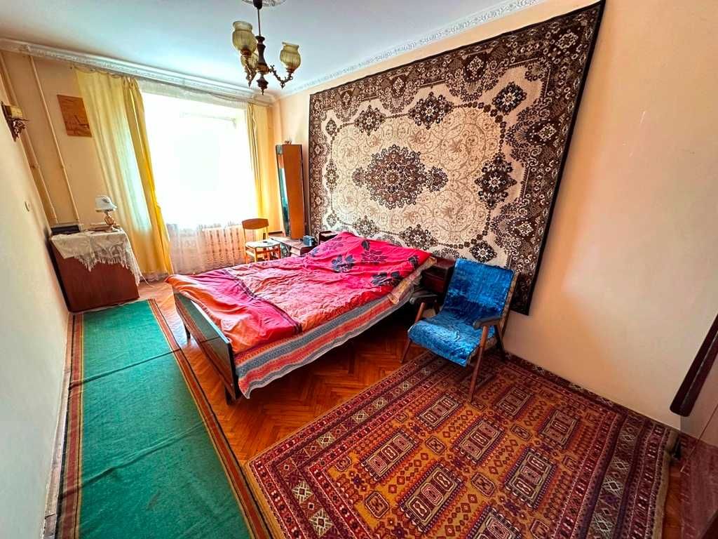 Продається 3 кімнатна квартира у ЦЕНТРІ міста
