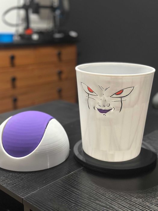 Caixote Lixo Frieza DBZ