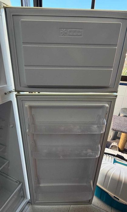 Frigorifico Princess Usada em bom estado e funcionando na perfeição