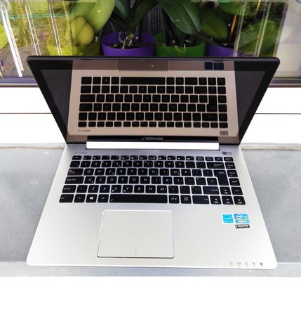 ŚWIETNY IDEALNY Laptop ASUS /Intel® Core™ i3/ Dotyk/ Kamera/ Okazja