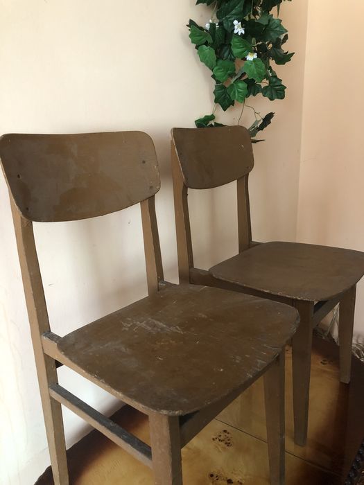 Крісла деревяні зі спинками 3 шт