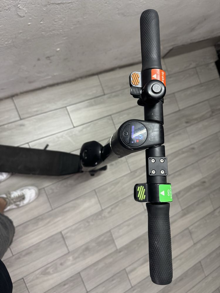 Hulajnoga elektryczna segway ninebot