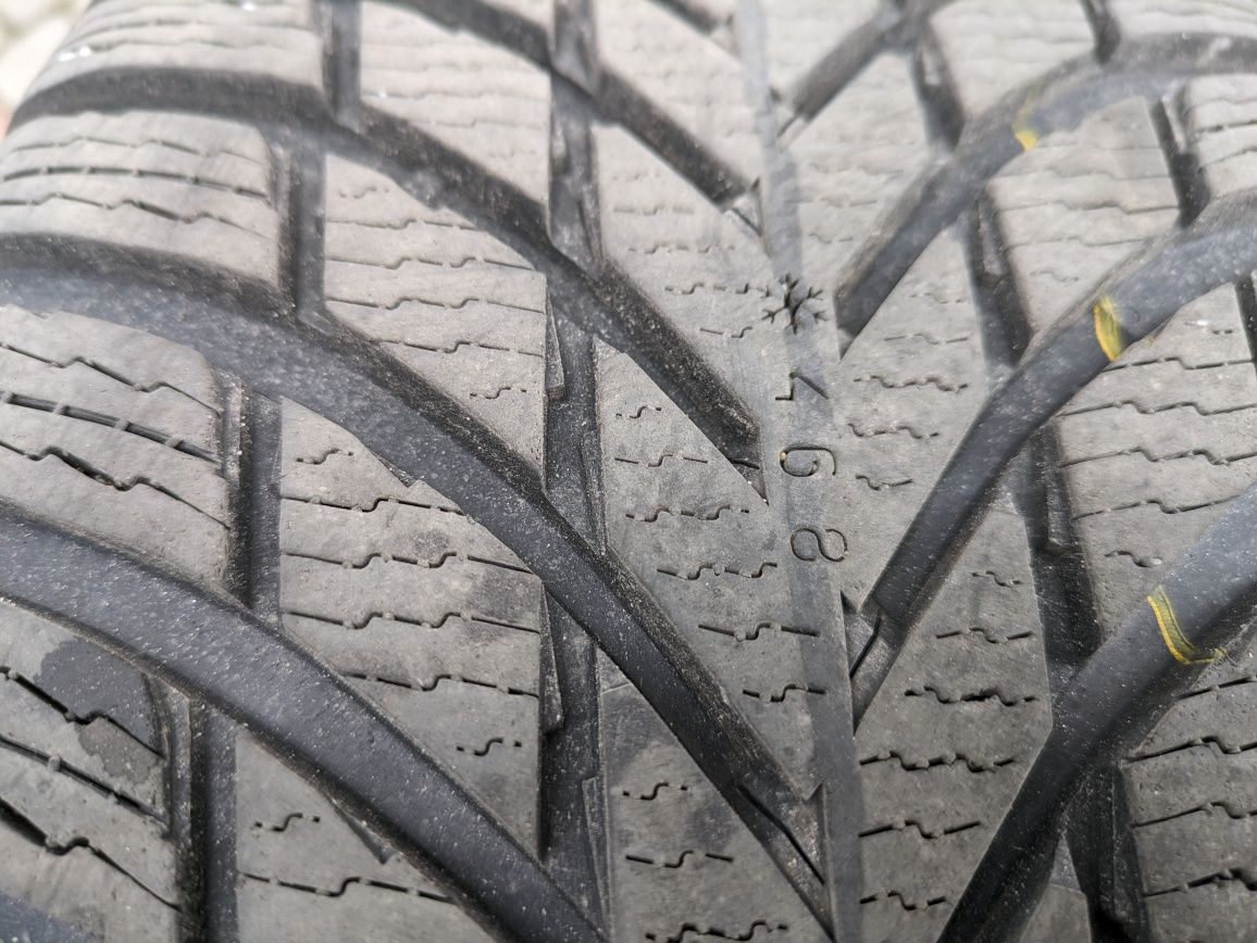 Nokian Tyres Snowproof 2 235/50/R19