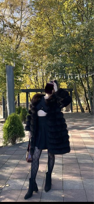 Продам шубу 4 в 1 натураний песець!!! терміново