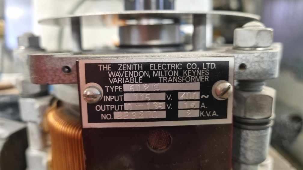 Transformator regulowany Zenith 115v 2kVA