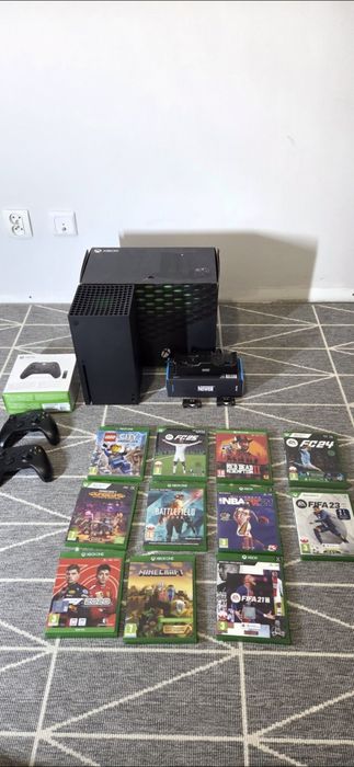 Xbox Series X + 2 pady + 11 gier + ładowarka  | Stan idealny