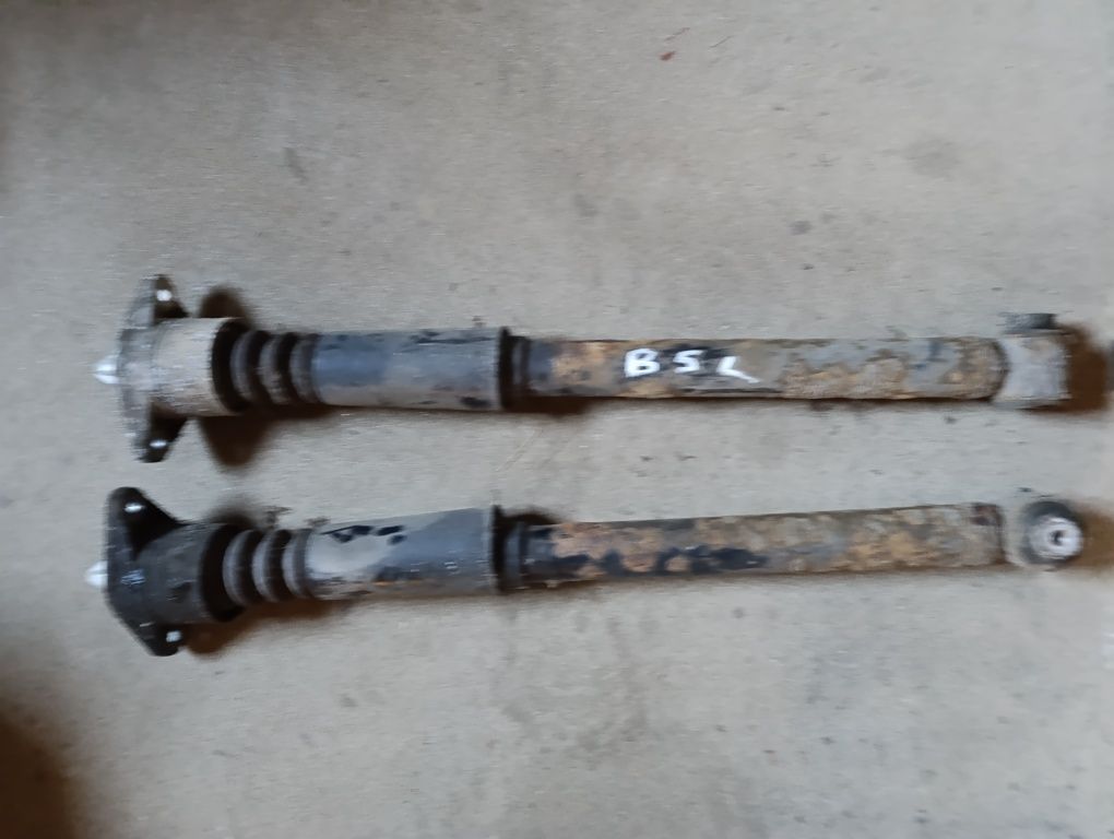 Amortyzator amortyzatory tył volkswagen passat B5 audi a4 b5