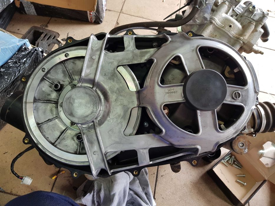 WARIATOR Suzuki Kingquad LTA 500 750 CZĘŚCI Silnik WAŁ Dyfer WAŁEK