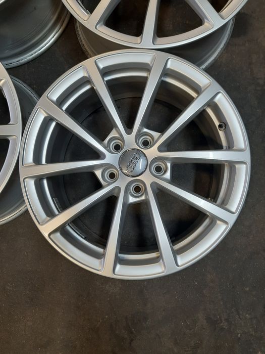 (0189) Felgi 17" 5x112 ET 36 7,5j - Audi A6