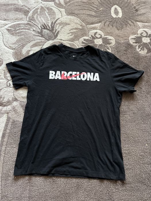 Продаю футболку барселона