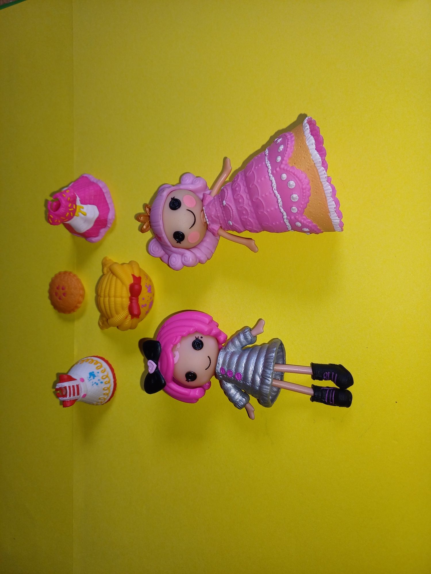 Lalaloopsy  bonecas. Vários conjuntos disponíveis nas fotos.