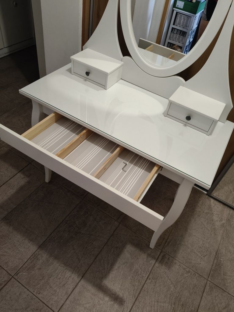 Toaletka Hemnes ikea