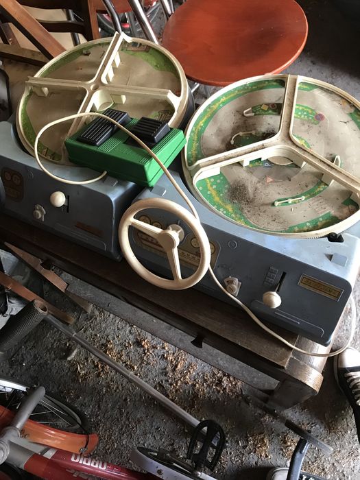 Sprzedam zabawke z czasu prl tor samochodowy