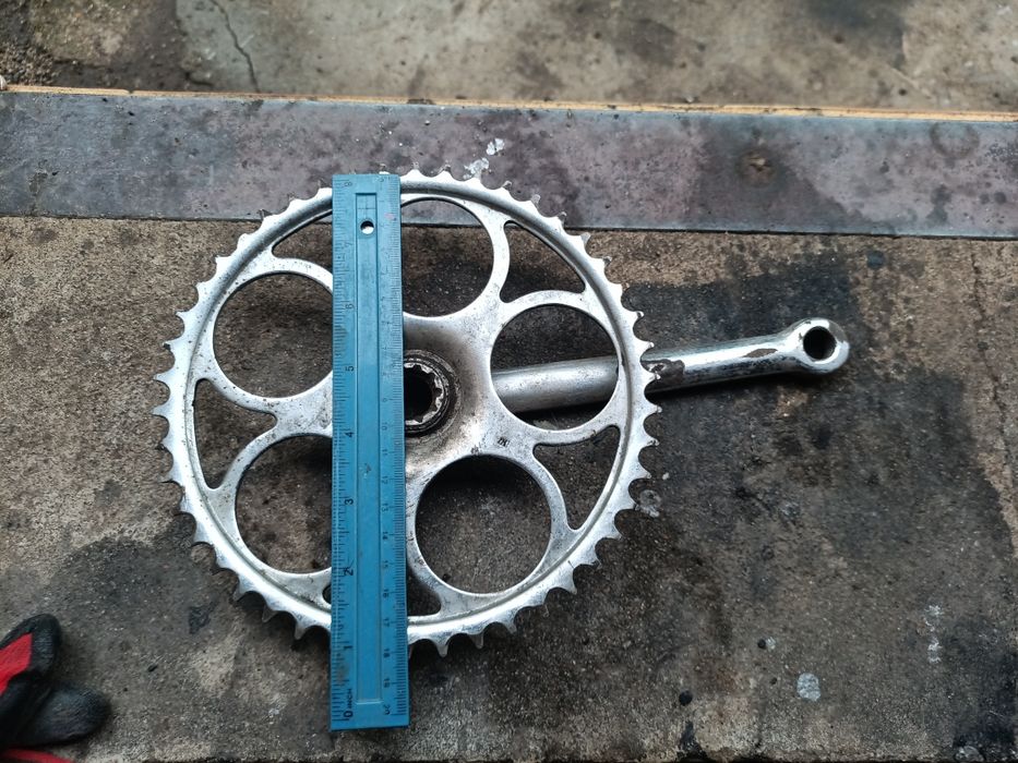 Звезда велосипедная передняя 46 зубов