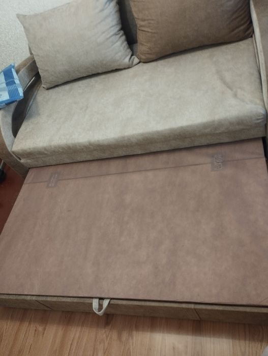 Ліжко  диван в гарному стані