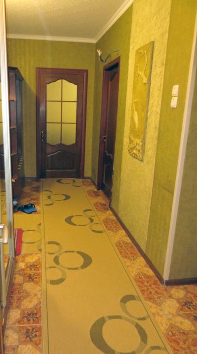 2-комн. Крытый ринок. Цена за 2+2чел. Также почасово.