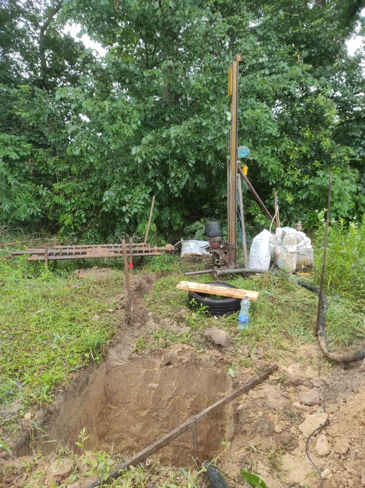 Буріння свердловин Миронівка скважени Київськая обл. Миронівський рн.