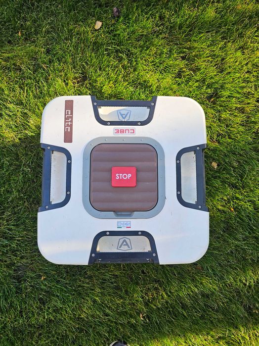 Ambrogio CUBE / QUAD nachylenia do 75%, napęd 4x4 GPS, RADARY, 3500m2