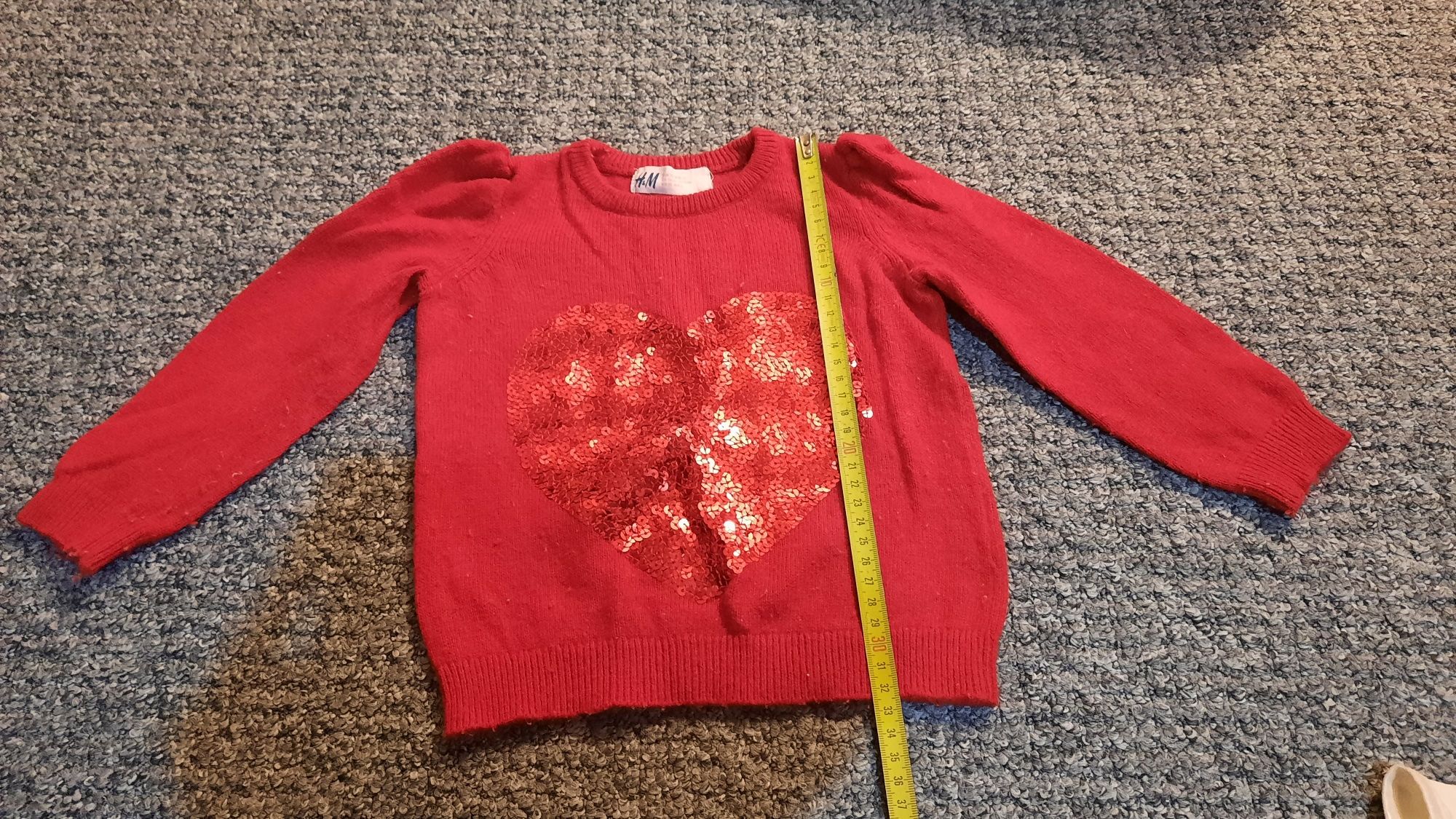 Sweter czerwony h&m cekiny serce r. 92