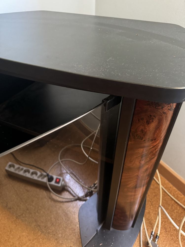 Movel para tv com coluna para cd’s