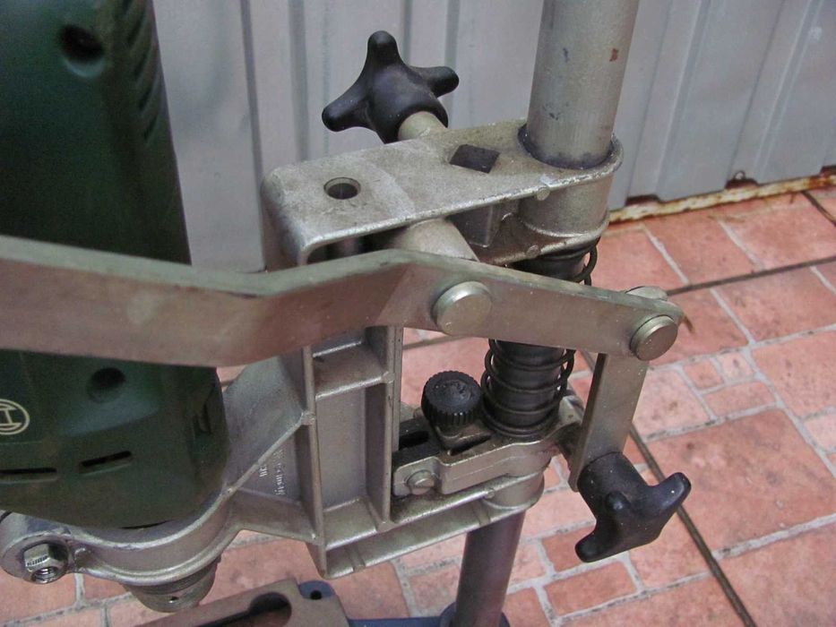 Solidny niemiecki statyw - stojak AEG do wiertarki stołowej ręcznej