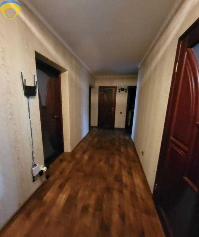 Продам 3-х комнатную квартиру Маршала Жукова пр-т