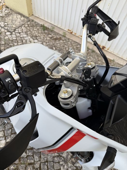 Ducati DesertX como nova
