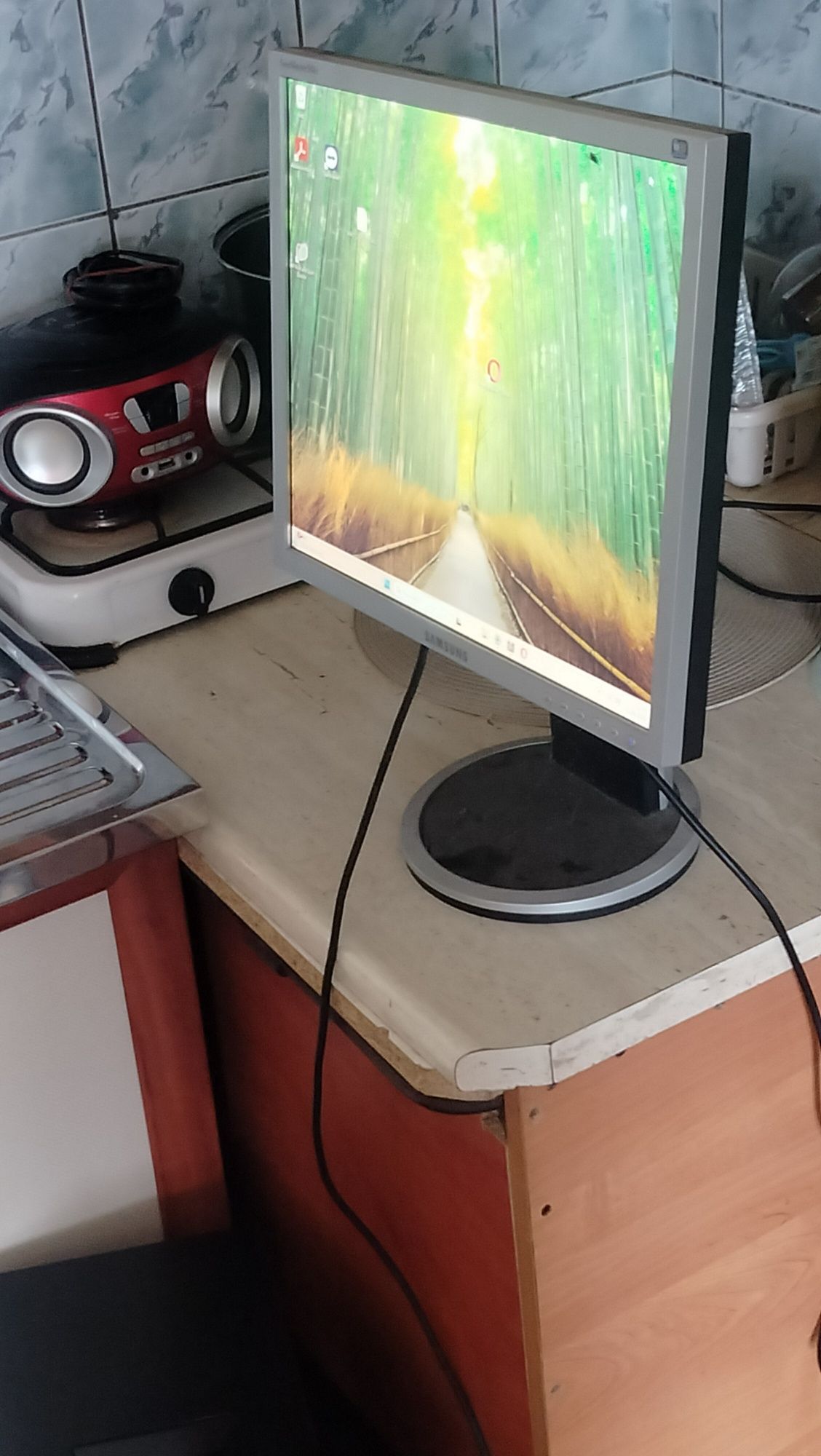 Sprzedam komputer tylko do internetu